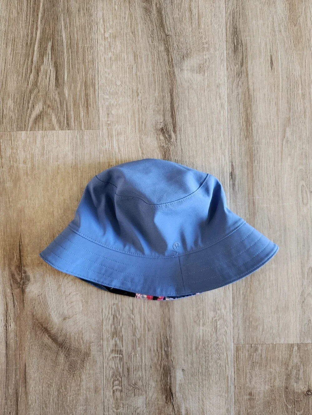 Lululemon Both Ways Reversible Bucket Hat Water Drop Blue & Veiled Floral Black